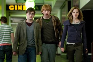 harry-potter-deathly-hallows-1-590x393